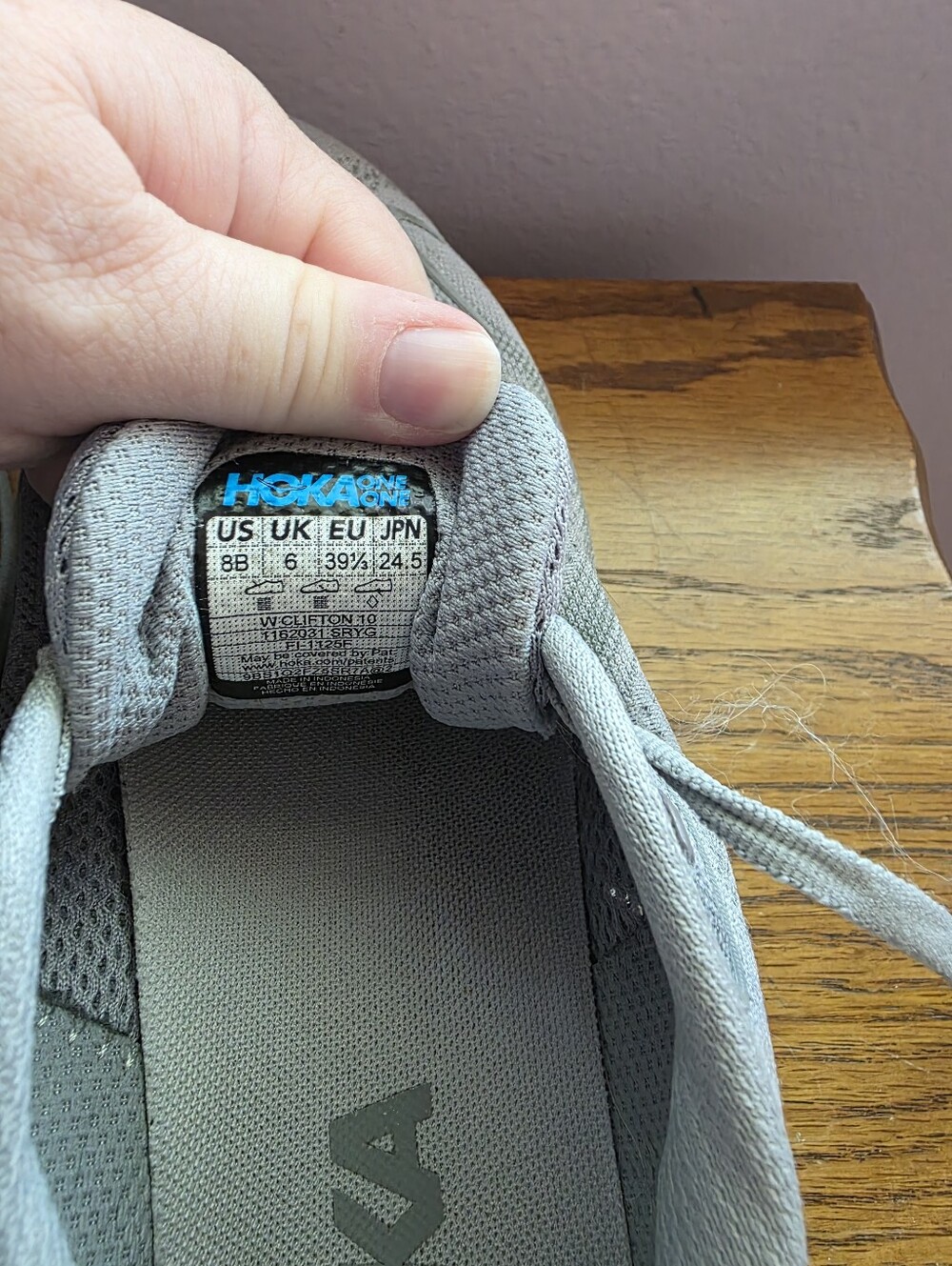 Womens Hoka Cliftons - Picture 5 of 6